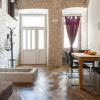 Отель Munroe Apartment, фото 2