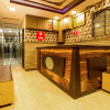 Отель OYO 7062 Amana Suites, фото 14
