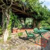 Отель Pretty Holiday Home in Gaiole in Chianti With Pool and Garden, фото 8