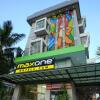 Отель Maxone Hotels at Malang в Маланге