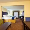 Отель Holiday Inn Express Hotel & Suites Chicago South Lansing, an IHG Hotel, фото 2