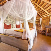 Отель Umlani Bushcamp - Lodge, фото 3