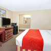 Отель Days Inn by Wyndham Canton, фото 5