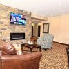 Отель Cobblestone Inn & Suites - Clarion, фото 5