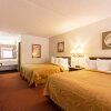 Отель Econo Lodge Inn & Suites в Роджерсе