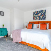 Отель Newly Renovated 2-Bed Home in Newport, фото 7