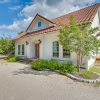 Отель Jonestown Retreat w/ Deck: 6 Mi to Lake Travis!, фото 15