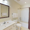 Отель New Listing! Waterfront W/ Private Dock 5 Bedroom Condo, фото 10