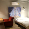 Отель Kinnon Deluxe Hostel Coworking Cafe, фото 5