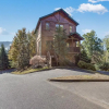 Отель Heaven's View, 2 Bedrooms, Sleeps 10, Hot Tub, Pool Table, Arcade, Jacuzzi, фото 1