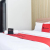 Отель RedDoorz Plus near Malang Town Square, фото 6