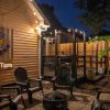 Отель Colorful Baton Rouge Home: Deck, Grill & Fire Pit, фото 10