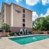 Отель Comfort Inn Pensacola - University Area, фото 23