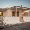 Отель Luxurious stoudio in Mandrakia 1, фото 1