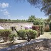Отель Neat Holiday Home With AC, 3 km. From the Center of Gordes, фото 1