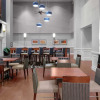 Отель Hampton Inn & Suites Concord Charlotte, фото 15