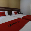 Отель RedDoorz Plus @ Cakranegara, фото 15