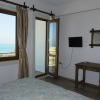 Отель Karaburun Konak Hotel, фото 1