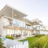 Отель Sandbox Luxury Beach Front Apartments, фото 15