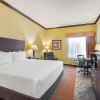 Отель La Quinta Inn Suites Eastland, фото 30