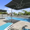 Отель Charming Noosa Heads Apartment; Laguna Bay Views - Unit 6 Taralla 18 Edgar Bennett Avenue, фото 10
