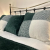 Отель Entire Beautiful 2 Bedroom House With Free Parking Manchester, фото 3