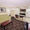 Отель Holiday Inn Express & Suites Pittsburgh West - Greentree, an IHG Hotel, фото 3