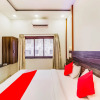 Отель OYO Flagship 19825 Hotel Panchratna, фото 3