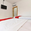 Отель RedDoorz near Tanjung Benoa Beach, фото 12