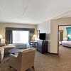 Отель La Quinta Inn & Suites by Wyndham Sarasota - I75, фото 8