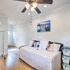 Отель Central & Cozy Houston Studio - Pets Welcome!, фото 4