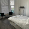 Отель Spacious 2-bed Apartment With Free Parking, фото 21