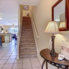 Отель Friendly Windsor Hills Townhouse, фото 13
