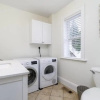 Отель Black Rock Home - 4 bed - Jacuzzi Bath - Beach, фото 10