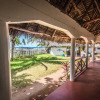 Отель Ocean Breeze Lodge, фото 13