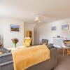 Отель Pebble Bay - beautiful apartment in Deal, close to the beach, фото 11