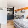 Отель Gorgeous Studio in the Heart of Issy-les-moulineaux в Исси-ле-Мулино