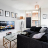 Отель MAEVELA Apartments - Modern 2 Bedroom Apartment - Chinatown, Arcadian, City Centre - Large Juliet Ba, фото 3