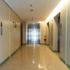 Отель RedDoorz Premium near MRT North Avenue Station, фото 17