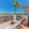 Отель Hilton Pool Pass Luxurious Penthouse Oasis, фото 8