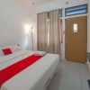 Отель RedDoorz Syariah near RSUD Karawang 2, фото 3