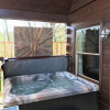 Отель Elk Feathers 2 Bedroom Cabin by RedAwning, фото 11