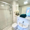 Отель Monart Stylish City Centre Apartment, 2 Bed, sleeps 6, фото 8