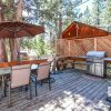 Отель Little Big Pine - Perfect, Stylish Cabin Near The Lake With A Great Deck. 2 Bedroom Home, фото 13