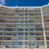 Отель ARENA Stunning 2 BDR Beachfront- Designer Vibes, фото 14