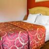 Отель Econo Lodge Inn & Suites, фото 15