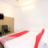 Отель OYO 11906 Hotel Star Welcome, фото 23