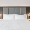 Отель Holiday Inn Express & Suites Toronto Airport South, an IHG Hotel, фото 14