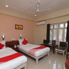Отель OYO 7933 Hotel Trimurty International, фото 17