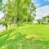 Отель Flippin Home w/ Deck & Grill: Steps to White River, фото 18